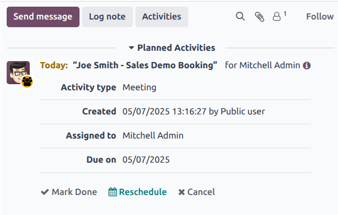 CRM 中商机的沟通栏，其中包含已安排的预约信息。